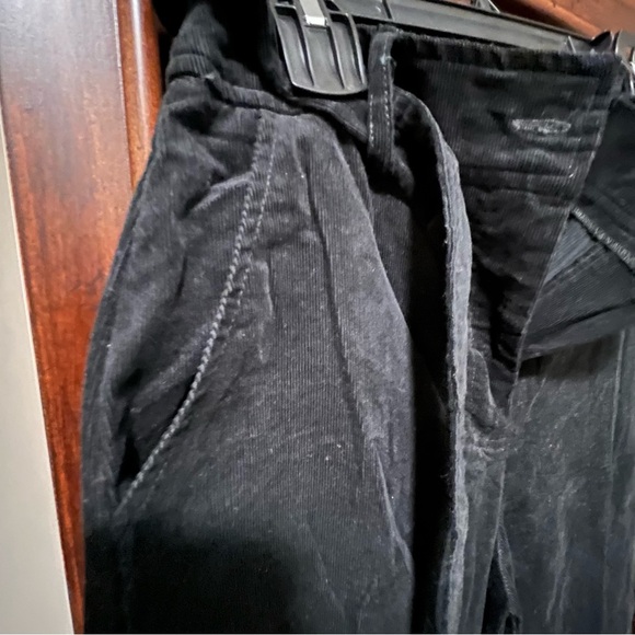 BLACK WIDE LEG CORDUROY WITH BELT - Picture 5 of 12